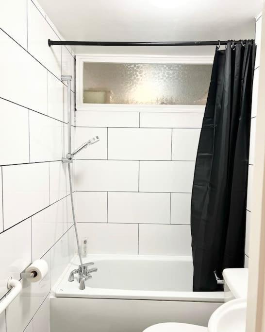 Gorgeous Flat 10 Min Walk To Stadium Free Parking Londra Exterior foto